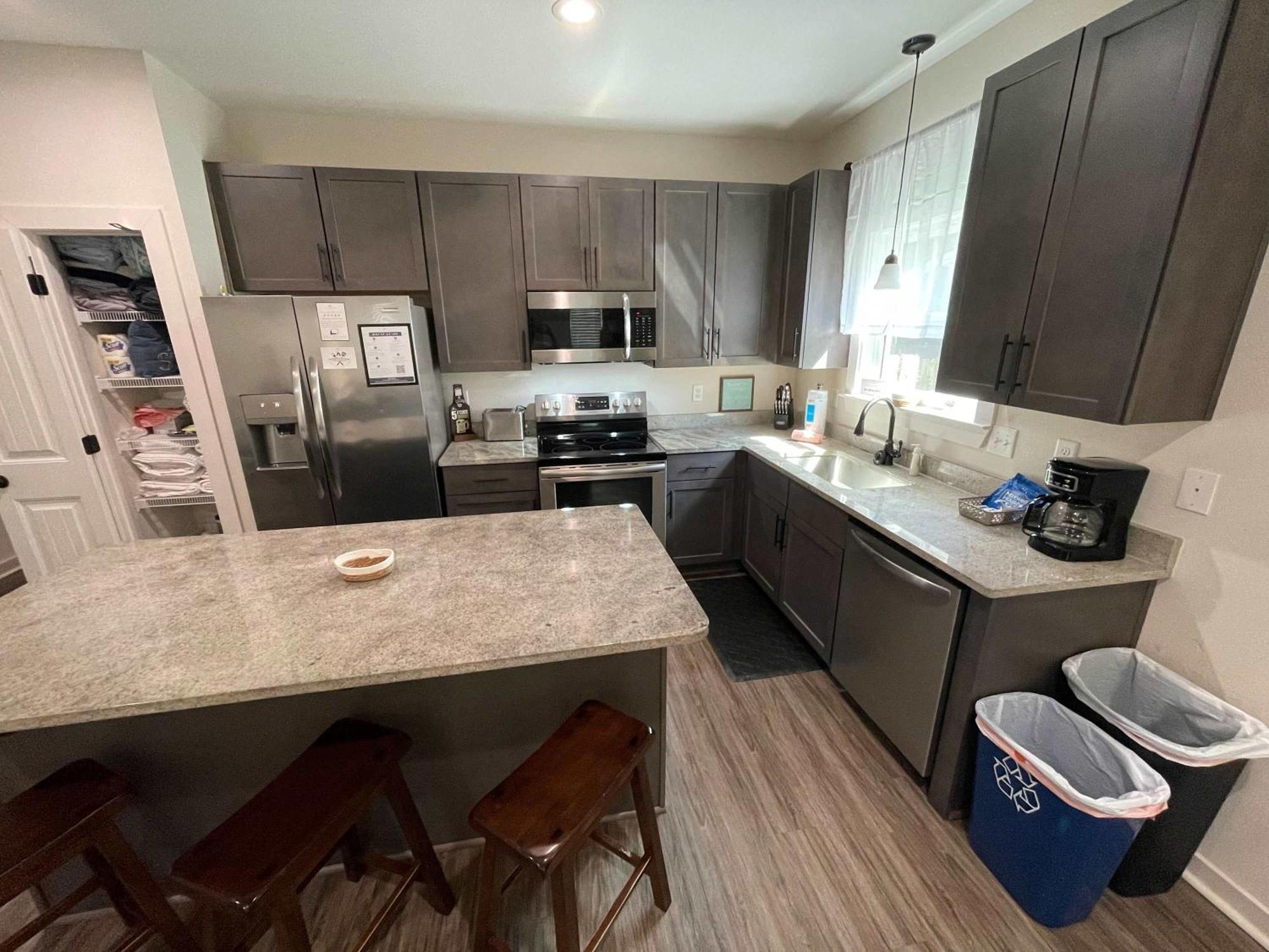 Beach Flow Bungalow-Mins To Downtown-Dining-Base Pensacola Exterior foto